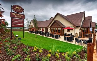 ‘Family-friendly’ restaurant charges enraged mother £2.39 for empty bowl for her 20-month-old son
